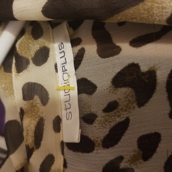 Leopard Print Blouse - Picture 3 of 4